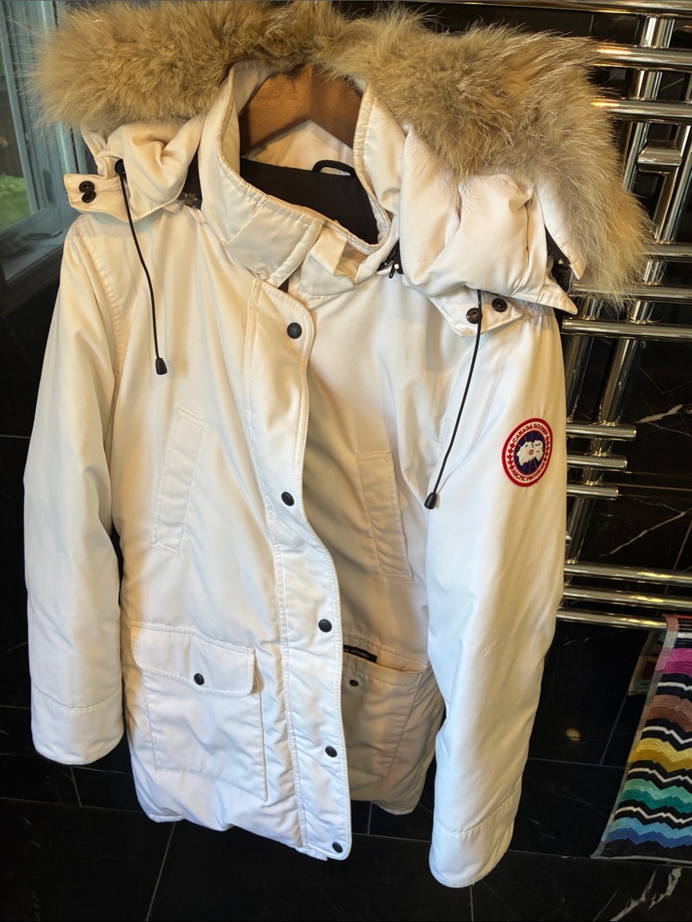 Canada Goose Woman White Parka with Fur-Trim Hood